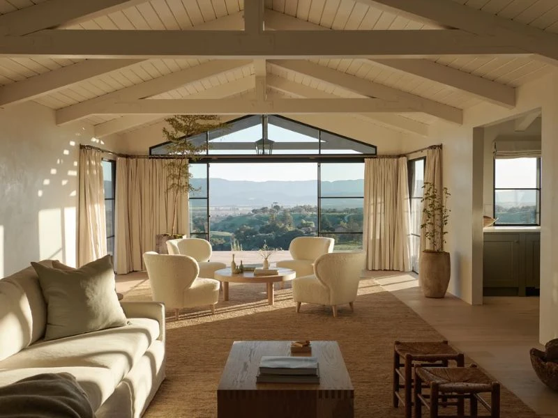 Phong cách sang trọng tinh tế - Quiet Luxury